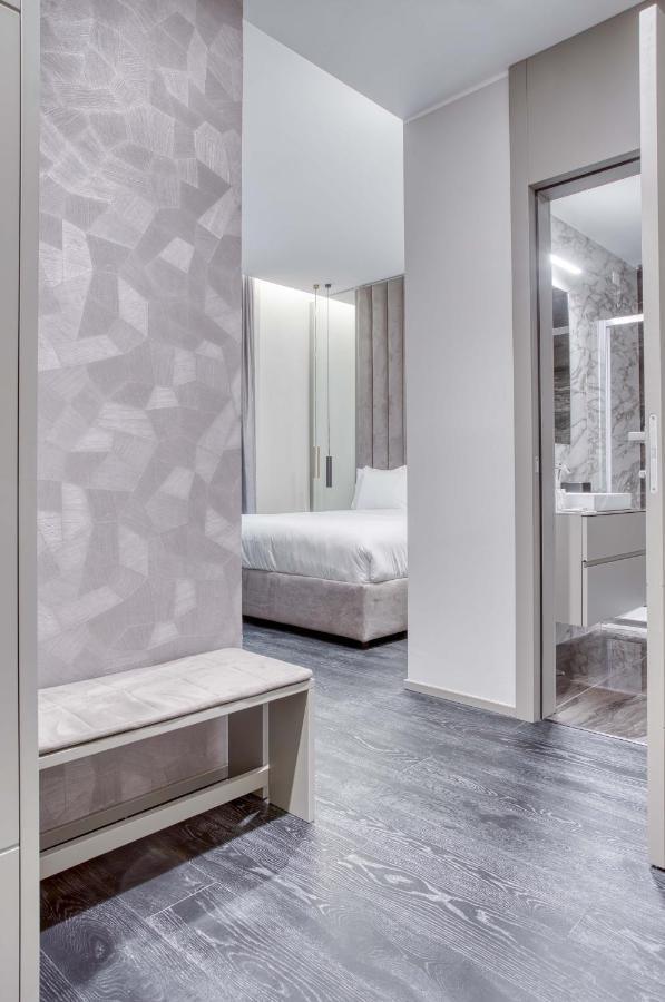 Le Suite Del Corso The Smart Boutique Aparthotel By Ospitami Милан Экстерьер фото